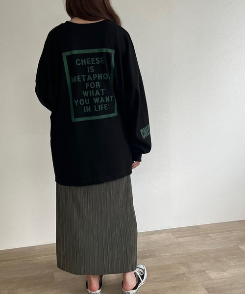 ISOOK(アイスー)の「【ZOZO限定】Back print loose tops / バックプリントルーズトップス(Tシャツ/カットソー・レディース・グレー/ブラック・FREE)」の13枚目の写真
