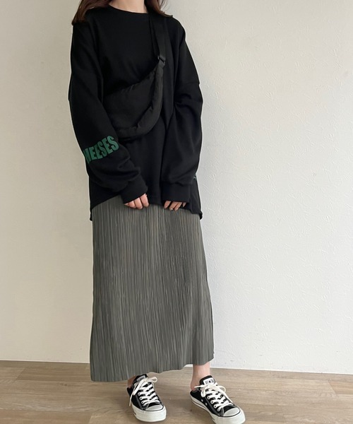 ISOOK(アイスー)の「【ZOZO限定】Back print loose tops / バックプリントルーズトップス(Tシャツ/カットソー・レディース・グレー/ブラック・FREE)」の14枚目の写真