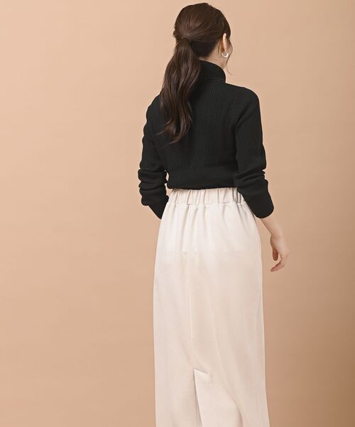 rps（アールピーエス）の「リブタートルニットプルオーバー（ニット/セーター・レディース・オフホワイト/杢グレー/ブラック/アイボリー/ベージュ/パープル・M/L）」の9枚目の写真