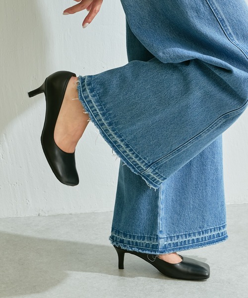 PAPILLONNER(パピヨネ)の「【OT】レザースクエアトゥヒール/PAPILLONNER/パピヨネ(パンプス・レディース・レモンイエロー/ブラック/グレイッシュベージュ・36/38/37)」の2枚目の写真