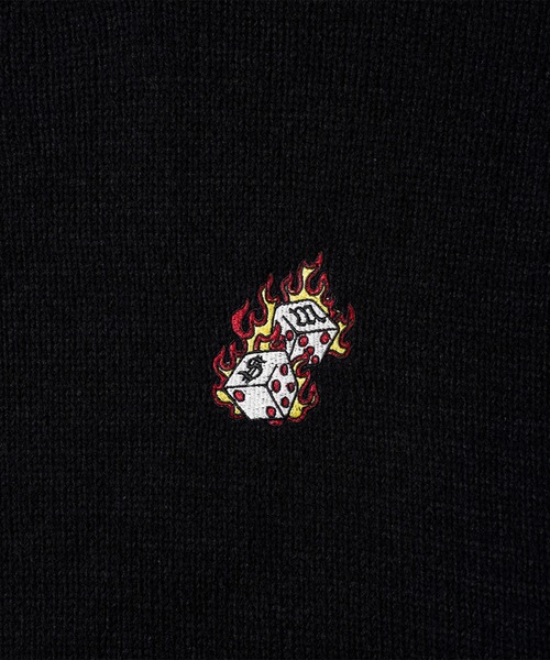 MFC STORE(エムエフシーストア)の「MFC STORE M$ DICE FLAME EMBROIDERY CREW KNIT(ニット/セーター・メンズ・ブラック・M/L/XL/XXL)」の5枚目の写真