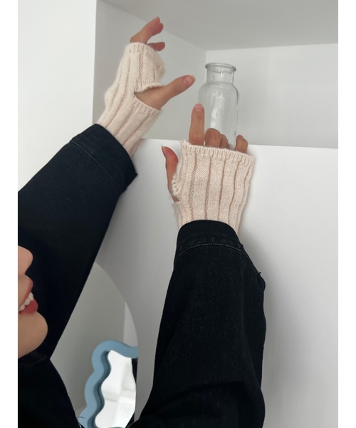 JUMELLE（ジュメロ）の「リブアームウォーマー（アームカバー・レディース・アイボリー/ピンク・FREE）」の17枚目の写真