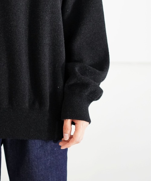 O（オー）の「reverve Wool Sweat Crewneck（ニット/セーター）」 - WEAR