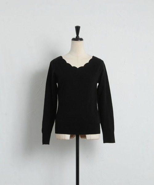 tocco closet（トッコ　クローゼット）の「スカラネック刺繍ニットプルオーバー（ニット/セーター・レディース・ピンクベージュ/ブラック/オフホワイト・M）」の13枚目の写真