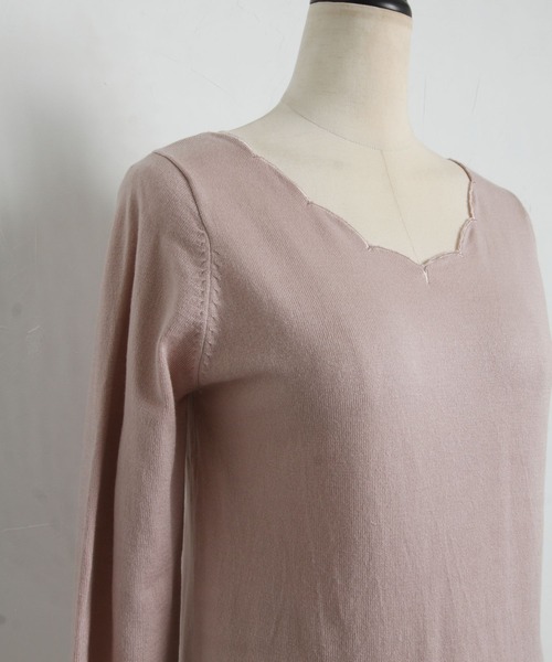 tocco closet（トッコ　クローゼット）の「スカラネック刺繍ニットプルオーバー（ニット/セーター・レディース・ピンクベージュ/ブラック/オフホワイト・M）」の11枚目の写真
