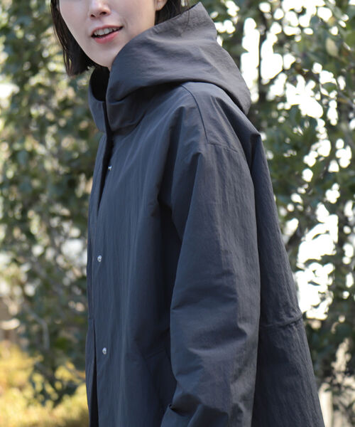 NOLLEY’S(ノーリーズ)の「◇【WEB限定】ミニリップストップロングコート(その他アウター・レディース・オフホワイト/チャコールグレー・FREE)」の9枚目の写真