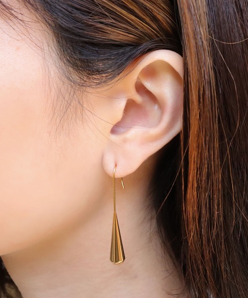 blackdia ocean(ブラックダイヤオーシャン)の「blackdia ocean ロングドロップピアス(ピアス(両耳用)・レディース・シルバー/ゴールド・FREE)」の5枚目の写真