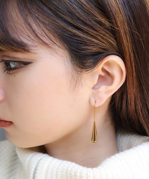 blackdia ocean(ブラックダイヤオーシャン)の「blackdia ocean ロングドロップピアス(ピアス(両耳用)・レディース・シルバー/ゴールド・FREE)」の4枚目の写真