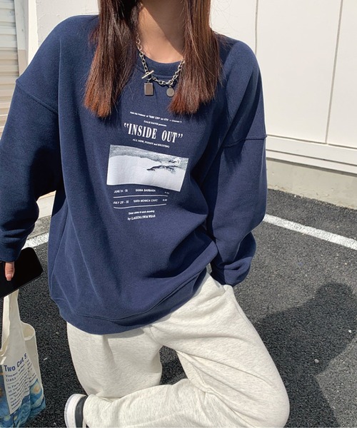 meJane（ミージェーン）の「レタリングロゴフォトプリントロンT（Tシャツ/カットソー・レディース・ホワイト/ネイビー/グレー・FREE）」の3枚目の写真