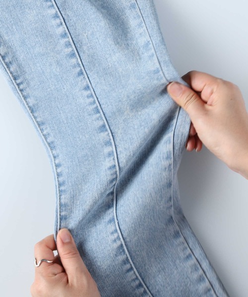 Levi's(リーバイス)の「【Levi's】クラフトスキニーデニムパンツ(デニムパンツ・レディース・ライトインディゴブルー・24inch/25inch/26inch/27inch)」の8枚目の写真