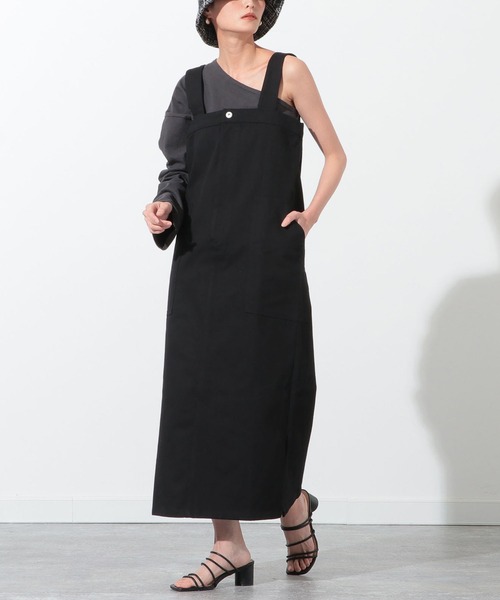 Settimissimo（セッティミッシモ）の「サイドスリットカツラギジャンパースカート（ジャンパースカート・レディース・ブラック/キナリ・FREE）」の2枚目の写真