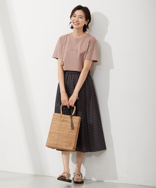 J.PRESS(ジェイプレス)の「バック フォト Tシャツ(Tシャツ/カットソー・レディース・ベージュ系/ホワイト系/ピンク系/ライトグリーン系・LARGE/MEDIUM)」の20枚目の写真