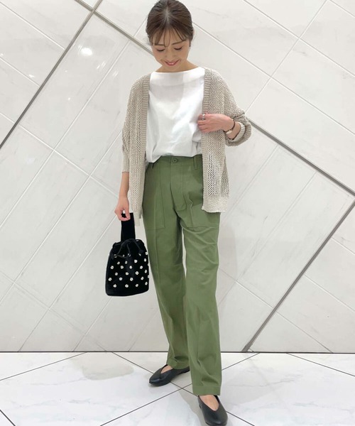 URBAN RESEARCH(アーバンリサーチ)の「透かし柄ガウンカーディガン(カーディガン/ボレロ・レディース・チャコールグレー/アイボリー/ライトカーキ・FREE)」の7枚目の写真