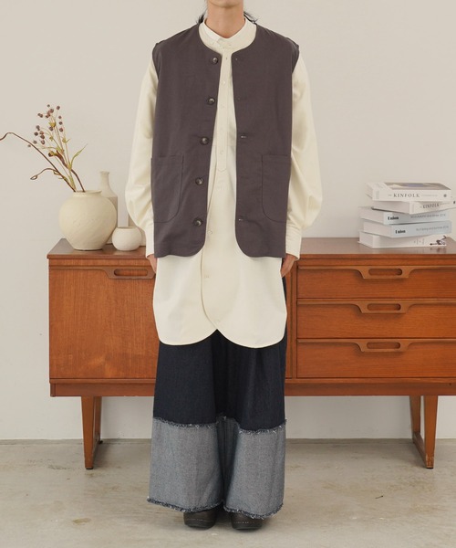 Air Tokyo（エアートウキョー）の「オーバーサイズ クルーネックベスト [ 無地 & ゴブラン柄 ]（ベスト・メンズ・ベージュ系その他/チャコールグレー/ブラック系その他/ブラック・MEDIUM/LARGE）」の18枚目の写真