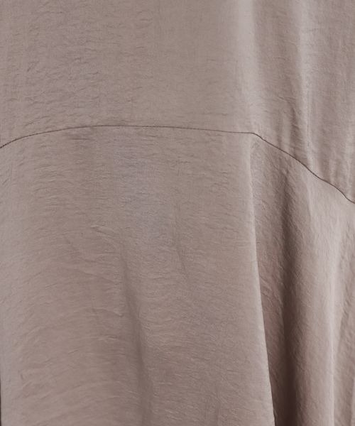 mysty woman（ミスティウーマン）の「サテン/花柄キャミワンピース　961335（ワンピース・レディース・グレイッシュベージュ/ブラック系その他/ホワイト系その他/バーガンディー・FREE）」の8枚目の写真