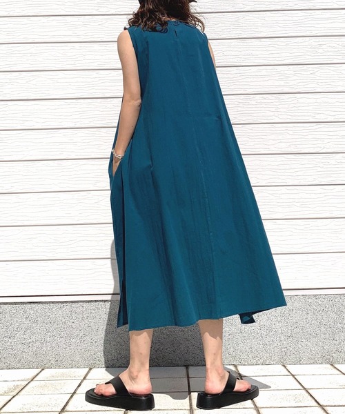 Q（キュー）の「リラックスロングワンピース（ワンピース・レディース・ダークグリーン/ブラック・MEDIUM）」の10枚目の写真