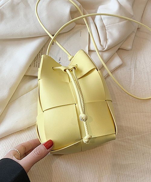 SVEC（シュベック）の「巾着 ミニバッグ / イントレ ショルダーバッグ（ショルダーバッグ・レディース・ベージュ/グリーン/ブラック/イエロー/ホワイト・FREE）」の16枚目の写真