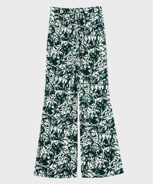 STUNNING LURE（スタニングルアー）の「フラワープリントフレアーパンツ（その他パンツ・レディース・グリーン・SMALL/MEDIUM）」の3枚目の写真