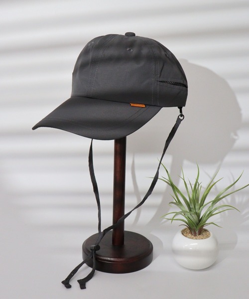TESTIFY（テスティファイ）の「TESTIFY 被る日傘　日よけチャーム付きキャップ　/　Parasol Charm Cap（キャップ・レディース・ブラック/ライトブラウン/オレンジ/ライトベージュ/グレー系/ベージュ系/ブラック系/ブラウン系・FREE）」の3枚目の写真