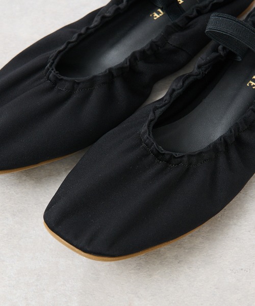 RIVE DROITE(リヴドロワ)の「ギャザーサテンバレエ(バレエシューズ・レディース・ブラック・38/37)」の12枚目の写真