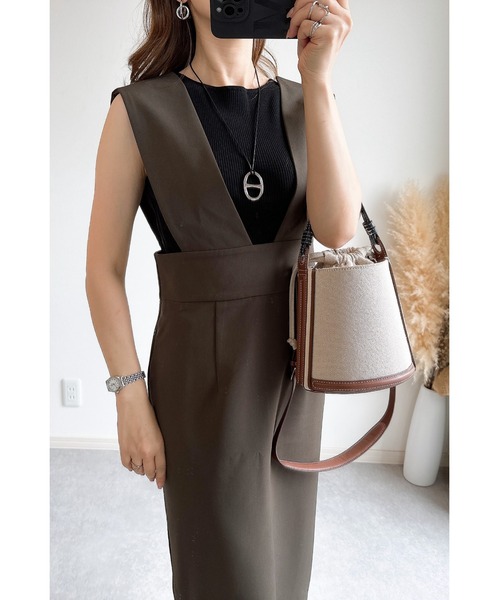 &. NOSTALGIA（アンドドットノスタルジア）の「【ZOZO限定】Iラインジャンスカ（ジャンパースカート・レディース・ブラック/カーキ/チャコールグレー・FREE）」の16枚目の写真