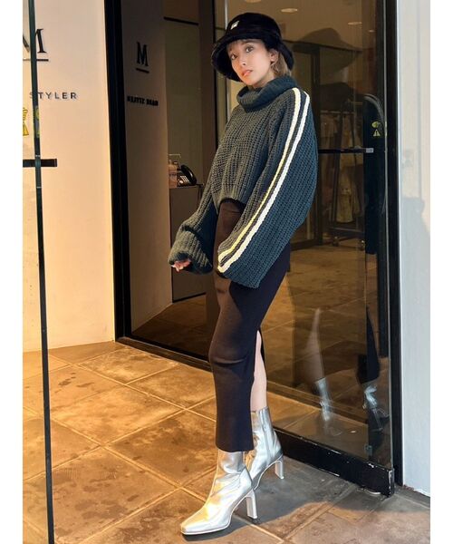 GYDA(ジェイダ)の「【SET着用可能】スリットタイトニットスカート(スカート・レディース・アイボリー/ブラック/ライトブルー・FREE)」の6枚目の写真