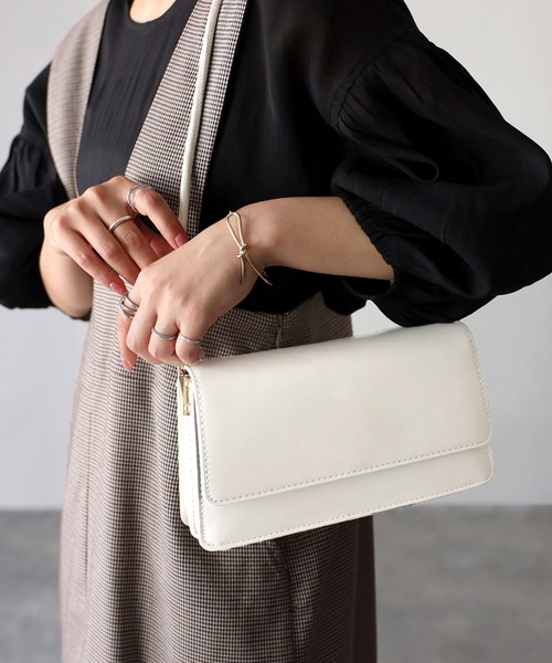 Riberry（リベリー）の「スクエアワンハンドルショルダーバッグ（ショルダーバッグ・レディース・ホワイト/ベージュ/ブラック・FREE）」の2枚目の写真