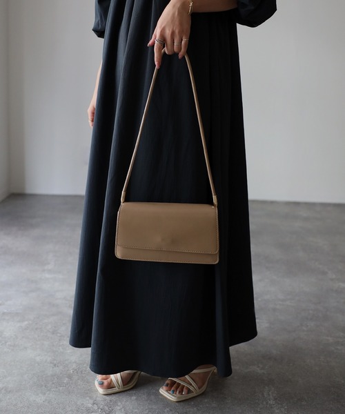 Riberry（リベリー）の「スクエアワンハンドルショルダーバッグ（ショルダーバッグ・レディース・ホワイト/ベージュ/ブラック・FREE）」の11枚目の写真