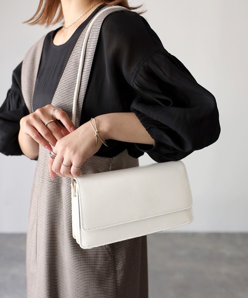 Riberry（リベリー）の「スクエアワンハンドルショルダーバッグ（ショルダーバッグ・レディース・ホワイト/ベージュ/ブラック・FREE）」の8枚目の写真