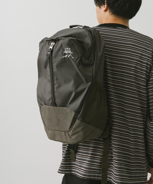 URBAN RESEARCH DOORS（アーバンリサーチドアーズ）の「URD BACKPACK（バックパック/リュック・メンズ・ブラック/ブルー系その他/カーキ・-）」の3枚目の写真
