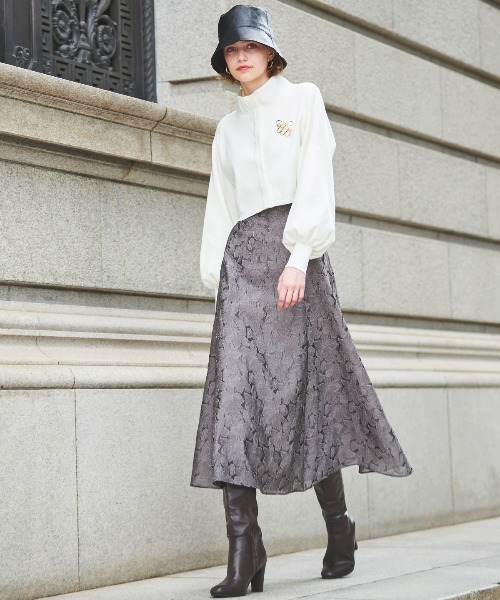 AND COUTURE（アンドクチュール）の「シアーフラワージャガード
