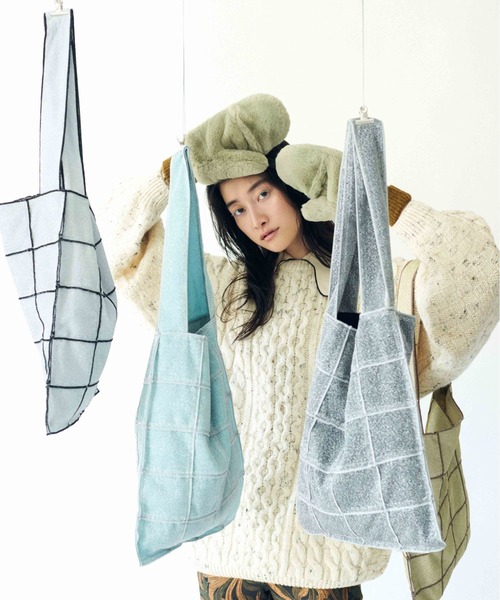 CONTROL FREAK（コントロールフリーク）の「CONTROL FREAK(コントロールフリーク)メタリックパッチメロウトート（トートバッグ・レディース・ブルー/シルバー/ブラック/ライム・FREE）」の4枚目の写真