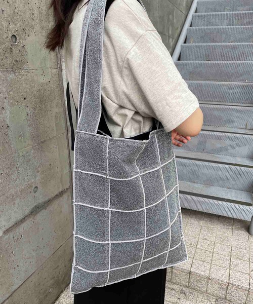 CONTROL FREAK（コントロールフリーク）の「CONTROL FREAK(コントロールフリーク)メタリックパッチメロウトート（トートバッグ・レディース・ブルー/シルバー/ブラック/ライム・FREE）」の2枚目の写真