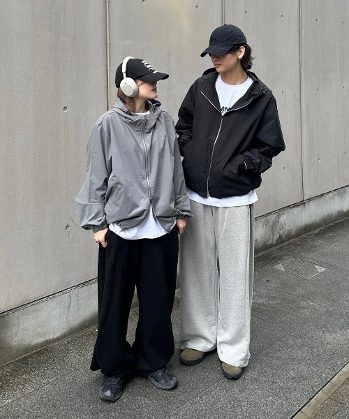 Chikashitsu +】unisex cropped hooded blouson