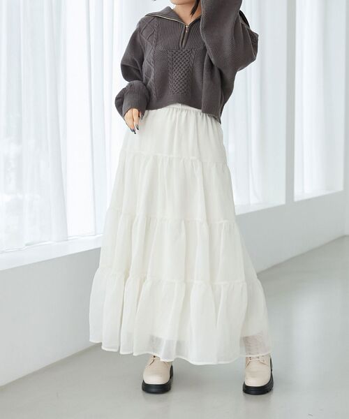 MAJESTIC LEGON（マジェスティックレゴン）の「【WEB限定XSサイズあり】シアーボリュームティアードスカート（スカート・レディース・アイボリー/ブラック/ベージュ・SMALL/MEDIUM/X-SMALL）」の14枚目の写真