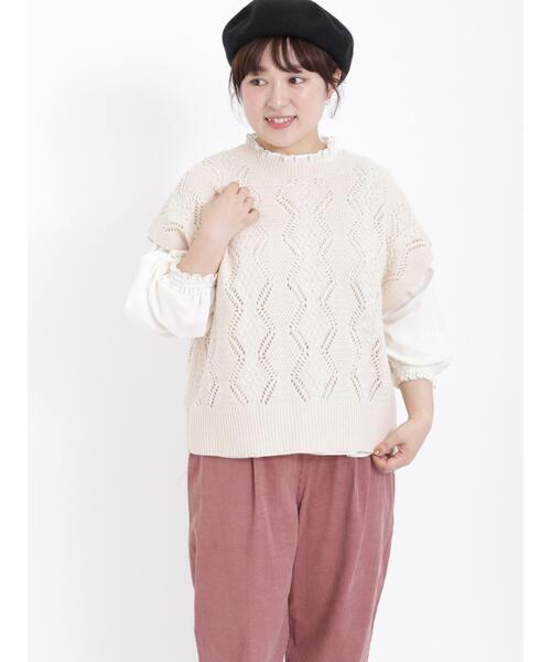 Samansa Mos2（サマンサ モスモス）の「透かしケーブル編み前後2WAYベスト（ベスト・レディース・グリーン/レッド/ブルー/ダークブラウン/キナリ・F）」の7枚目の写真