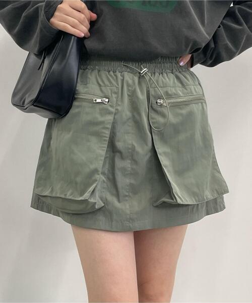 WEGO（ウィゴー）の「WEGO/アウトポケットナイロンミニスカパン（スカート・レディース・ブラック/グレー/カーキ・FREE）」の4枚目の写真