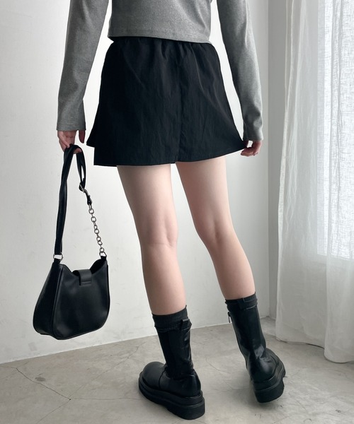 WEGO（ウィゴー）の「WEGO/アウトポケットナイロンミニスカパン（スカート・レディース・ブラック/グレー/カーキ・FREE）」の15枚目の写真