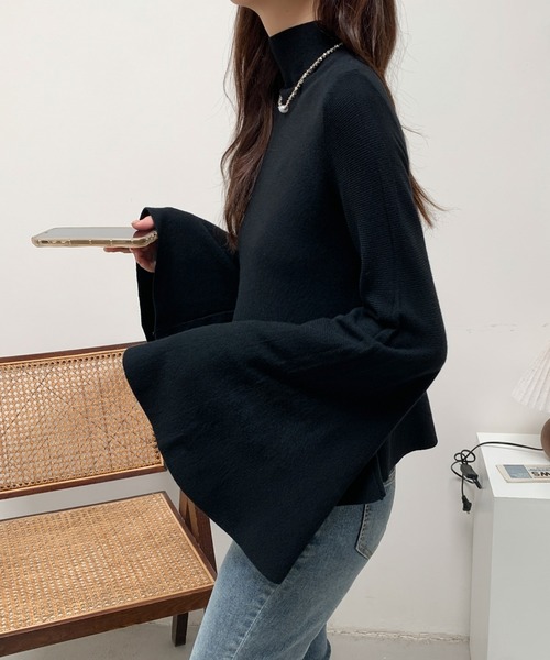 ABITOKYO（アビトーキョー）の「フレアスリーブハイネックニットプルオーバー（ニット/セーター・レディース・ブラック/ベージュ/ブルーグレー/ワインレッド・FREE）」の2枚目の写真