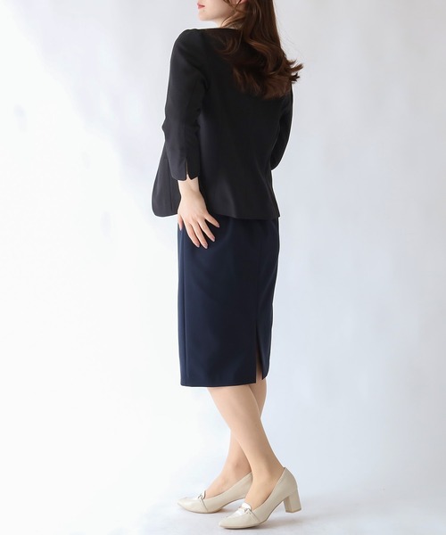 TRUDEA(トルディア)の「カチオンカラーレスジャケット(ノーカラージャケット・レディース・ブラック/ライトグレー・LARGE/MEDIUM)」の4枚目の写真