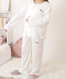 Lace Ladies(レースレディース)の立体ストライプ刺繍付きプルオーバールームウエア(ルームウェア/パジャマ)