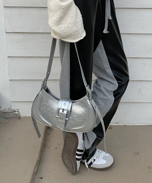 HALEY PESCA（ヘーリーペスカ）の「HALEY PESCA/2WAY ヴィンテージショルダーハンドバッグ（ショルダーバッグ・レディース・シルバー/ブラック・FREE）」の16枚目の写真