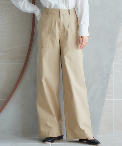 miclat(ミクラ)の「大きいサイズ ベイカーパンツ miclat(その他パンツ・レディース・ベージュ/ブラック・3L/5L/L/4L/LL)」の4枚目の写真