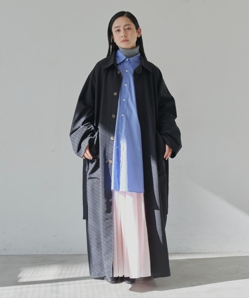 Libra Cue(リブラ キュー)の「オーバールーズビックポケットコート(トレンチコート・レディース・ベージュ/ブラック・FREE)」の8枚目の写真