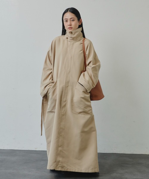 Libra Cue(リブラ キュー)の「オーバールーズビックポケットコート(トレンチコート・レディース・ベージュ/ブラック・FREE)」の5枚目の写真