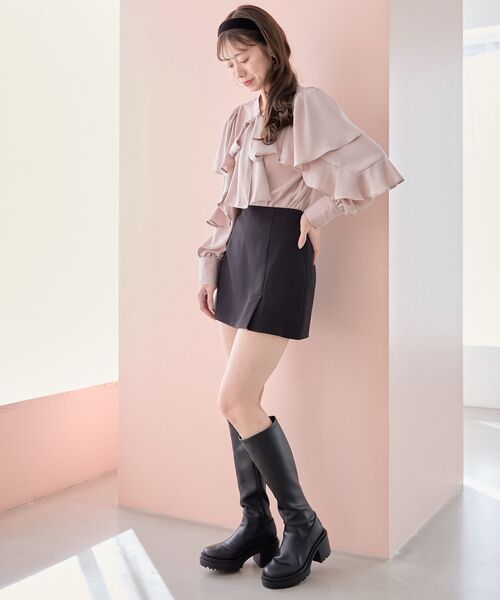 MAJESTIC LEGON(マジェスティックレゴン)の「チェーンベルトセットミニスカパン(スカート・レディース・グレー/ブラック/アイボリー・MEDIUM)」の17枚目の写真