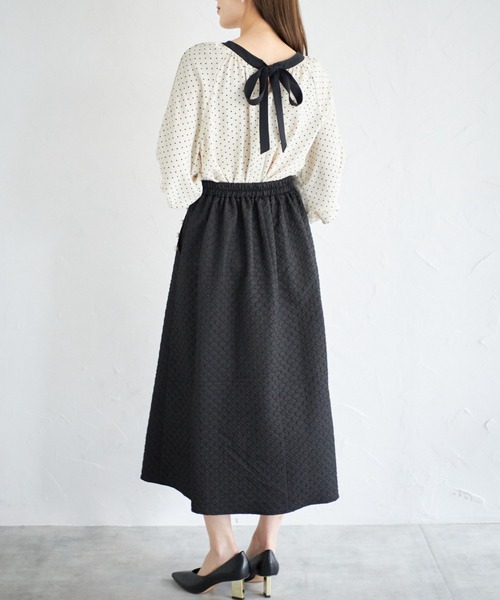 tocco closet(トッコ クローゼット)の「【ZOZO限定】ポケットパール付きジャガードタックフレアスカート(スカート・レディース・ブラック/ベージュ・M)」の8枚目の写真