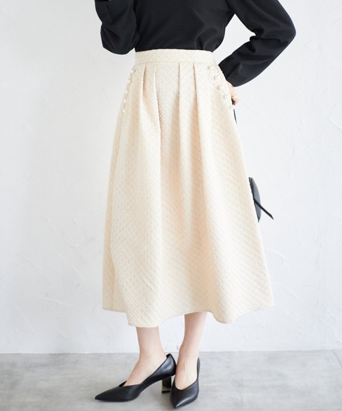 tocco closet(トッコ クローゼット)の「【ZOZO限定】ポケットパール付きジャガードタックフレアスカート(スカート・レディース・ブラック/ベージュ・M)」の10枚目の写真