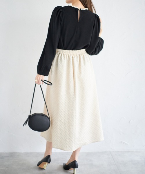 tocco closet(トッコ クローゼット)の「【ZOZO限定】ポケットパール付きジャガードタックフレアスカート(スカート・レディース・ブラック/ベージュ・M)」の13枚目の写真