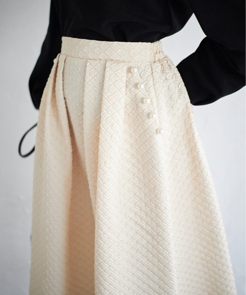 tocco closet(トッコ クローゼット)の「【ZOZO限定】ポケットパール付きジャガードタックフレアスカート(スカート・レディース・ブラック/ベージュ・M)」の15枚目の写真